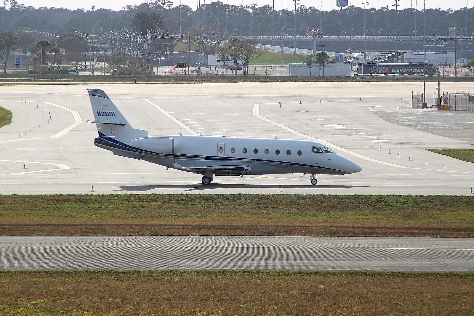 Gulfstream G200 exterior