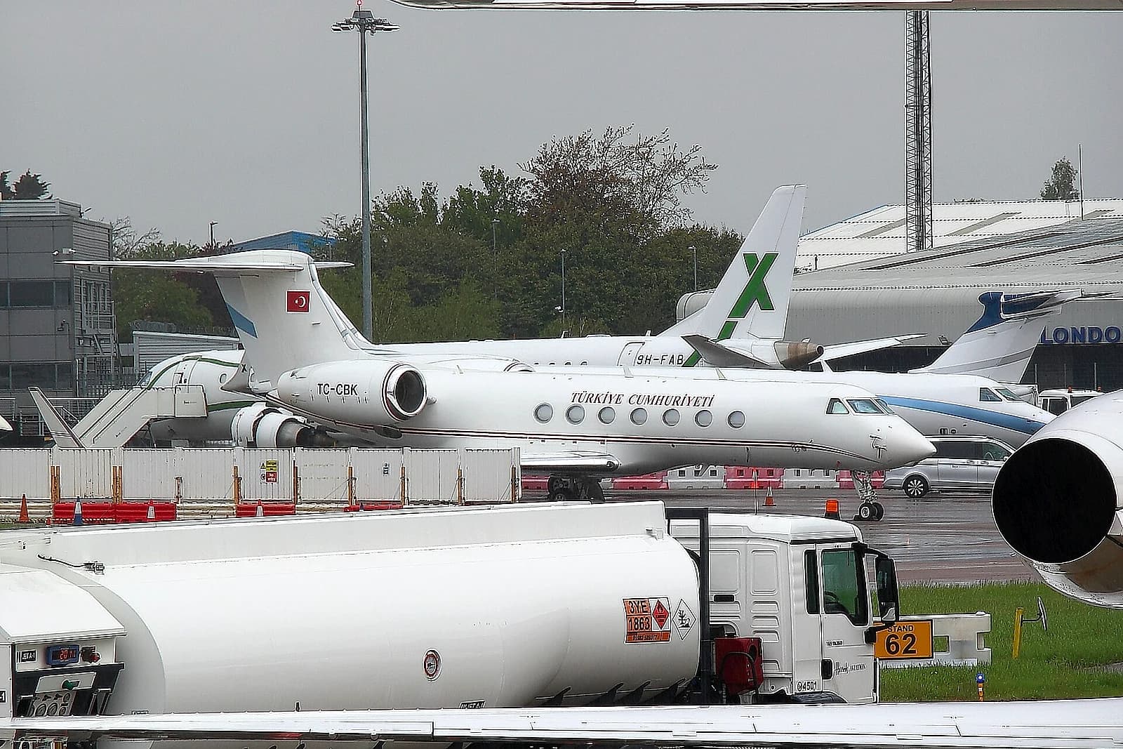 Gulfstream G550 exterior